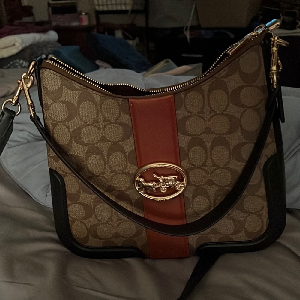 Coach Georgie Hobo In Colorblock Signature Canvas & Terracotta C7229